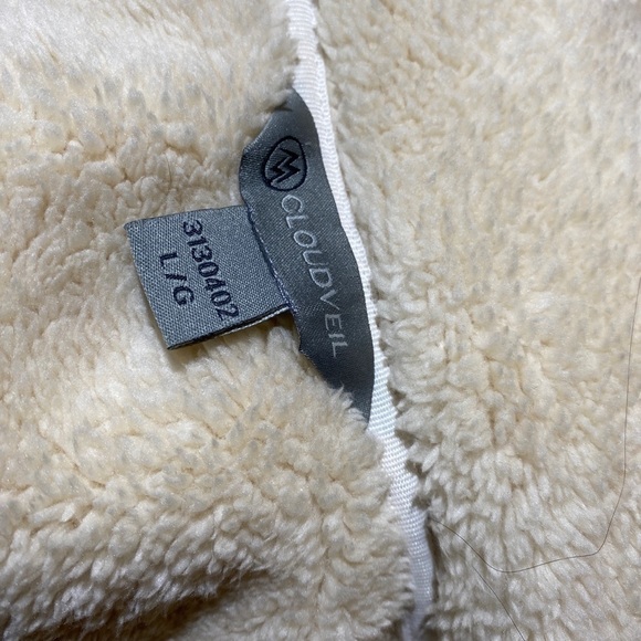 Teddy  Jacket - Picture 4 of 5